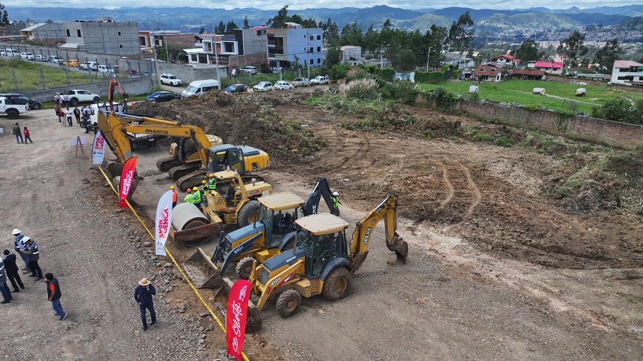 Municipio de Cuenca inicia proyecto habitacional Río Amarillo en Sayausí